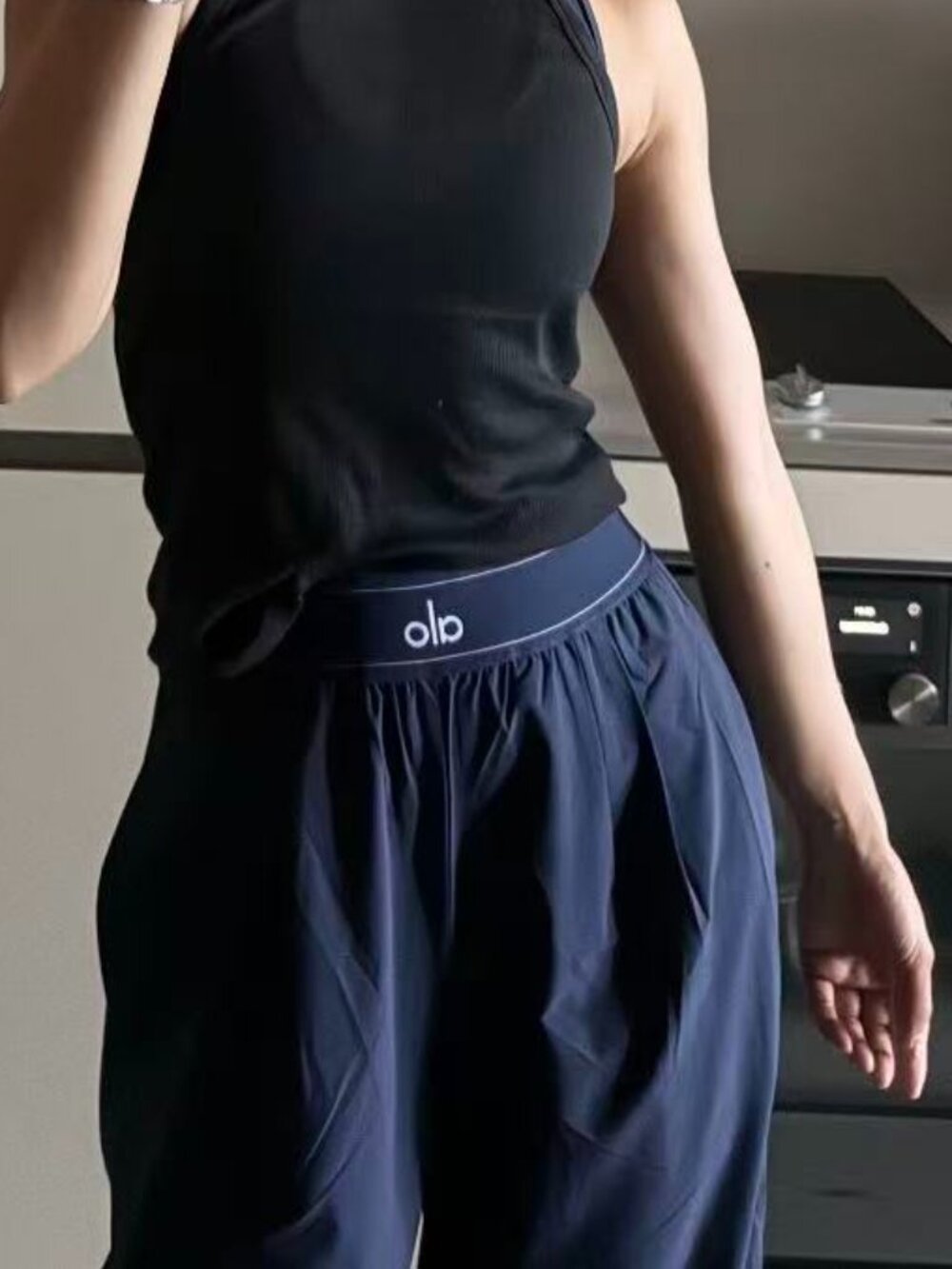 NWT ALO Yoga Suit Up Trouser Navy Blue (Regular)💞Relaxed Fit Wide Leg Pants - Picture 2 of 8